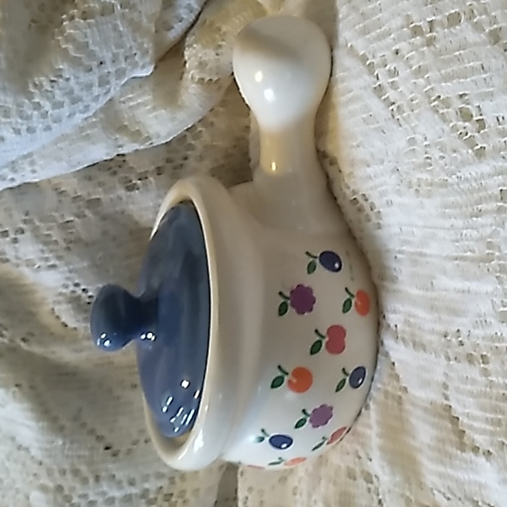 Vintage 1984 New Avenues Orchard Soup Bowl